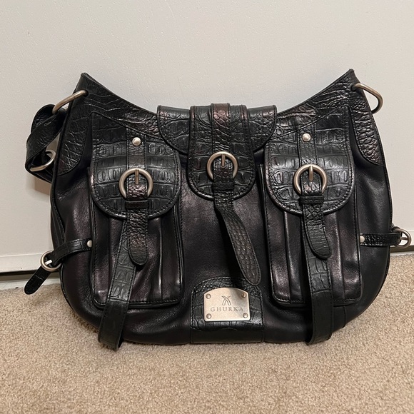 Ghurka genuine leather embossed Vtg shoulder hand bag w/strap new condition